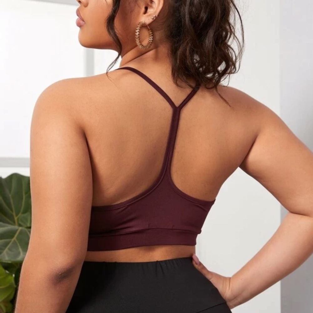 cute cris crossed back bralett✨